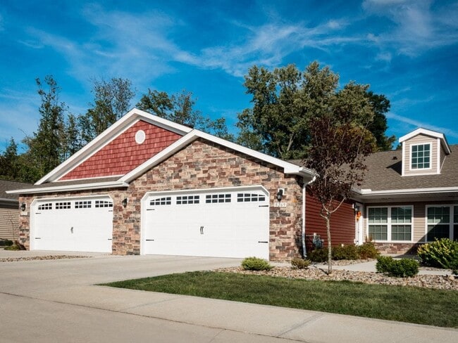 Building Photo - Redwood Westfield Myra Way Rental