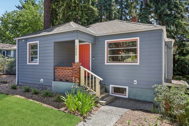 Building Photo - 1535 NE 107th St Rental