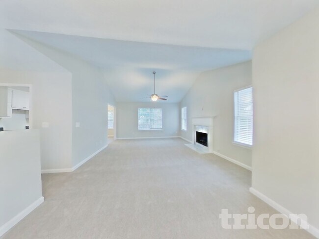 Photo - 2827 Appaloosa Run