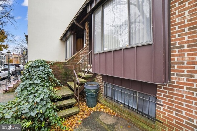 Photo - 105 Jackson St