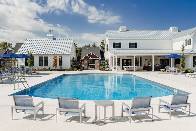 Photo - Dupont Meadows