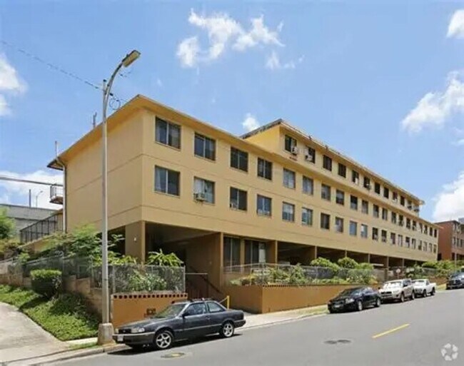 Photo - MOVE IN READY! 2 Bd, 1 Ba in Hillside Villa- Salt Lake