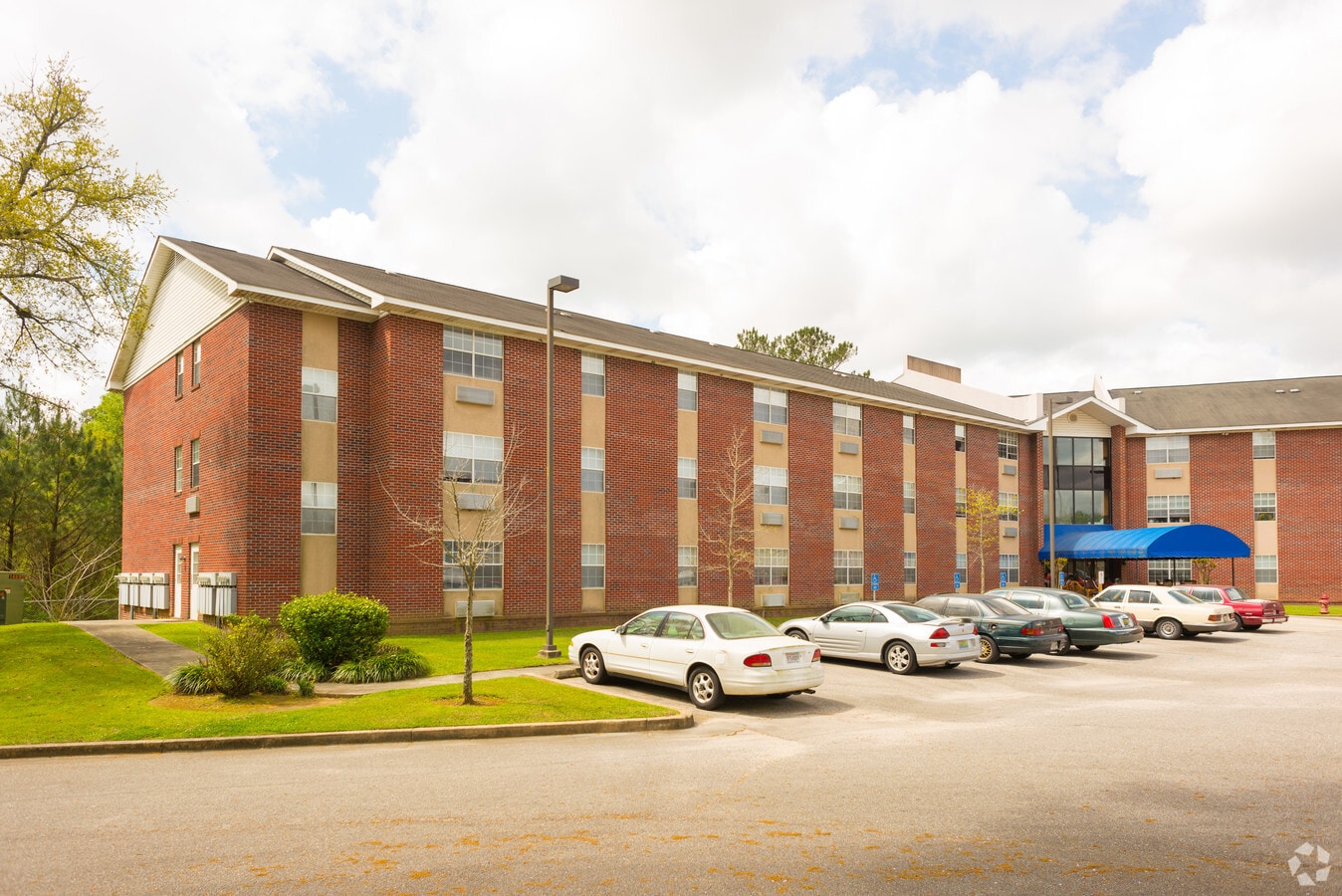 Photo - High Pointe Senior Apartments