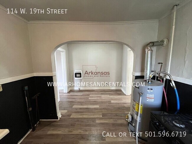 Photo - 114 W 19th St