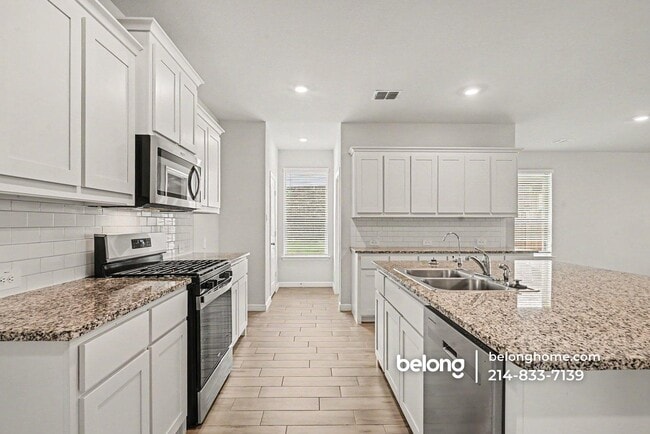 Photo - 209 Bay Mdws Ln