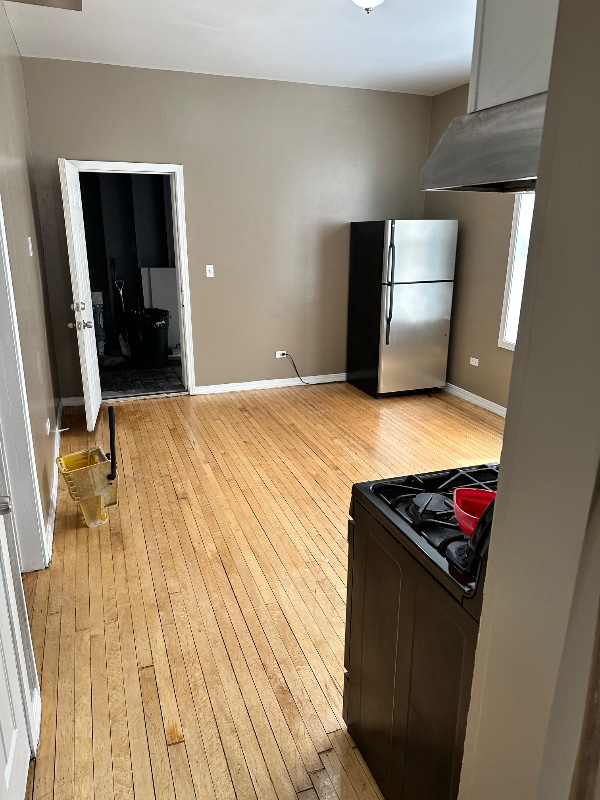 Photo - 1809 S Springfield Ave Unidad 2