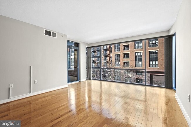 Photo - 1117 10th St NW Unit 302