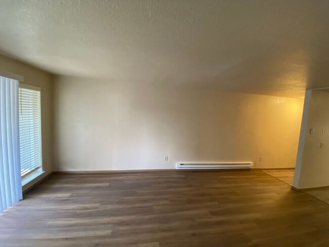 Photo - Ground Floor Unit! Unit D212