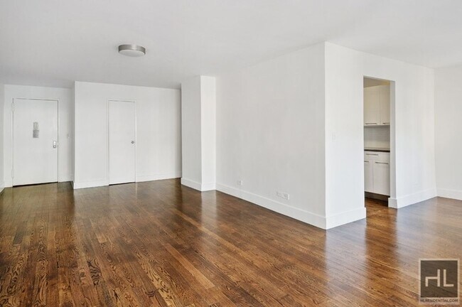 Photo - EAST 63 STREET Unidad 9E