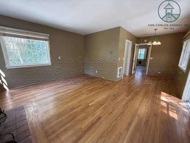 Photo - Adorable, Private Cottage in Jack's Peak