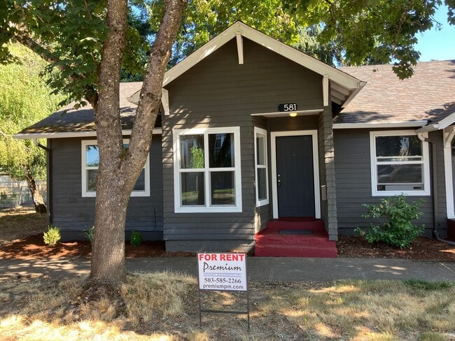 Building Photo - Remodeled One Bedroom Apartment in North S... Unit 581