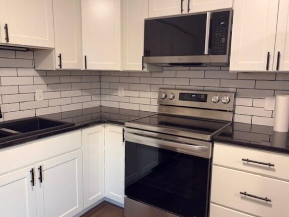 Kitchen - 313 Valley Stream Ln