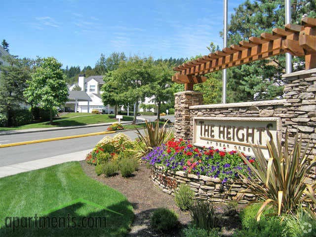 Building Photo - The Heights at Bear Creek Apartments