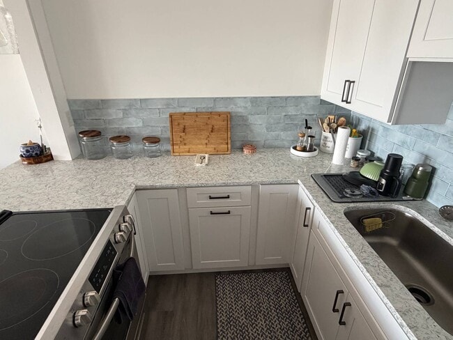 190 E Olmstead Dr Unit F25