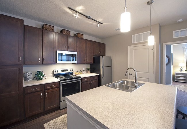 Photo - Whitepalm Apartments