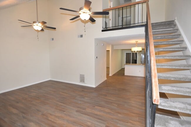 Photo - Updated Townhome in Larkspur Meadows