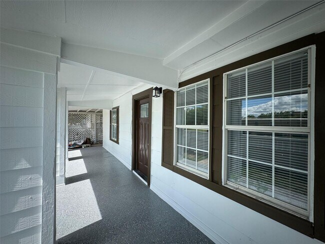 Photo - 101 S Lockhart St Unit A