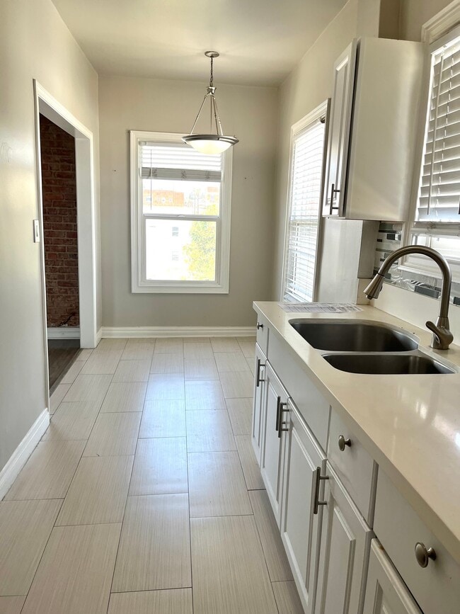 Photo - 250 S Kenmore Ave Unidad 408