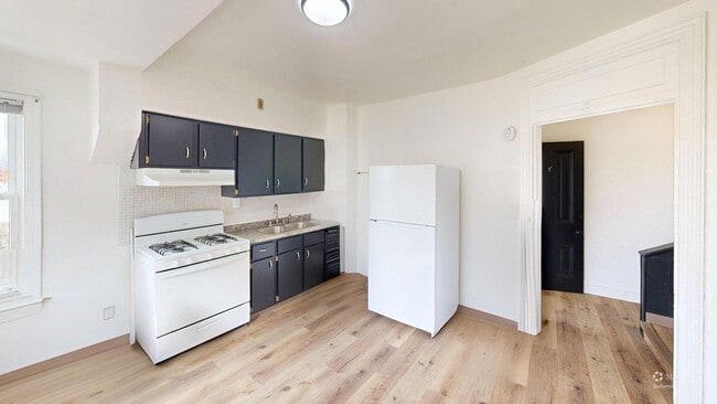 Building Photo - 3417 Ward St