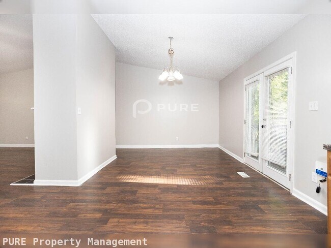 Photo - Price Drop Alert!  Fall Rental Specials Av...