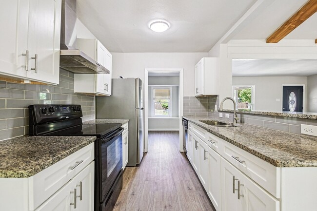 Photo - 4218 Mabuni Dr