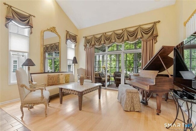 1 Priorwood Gardens