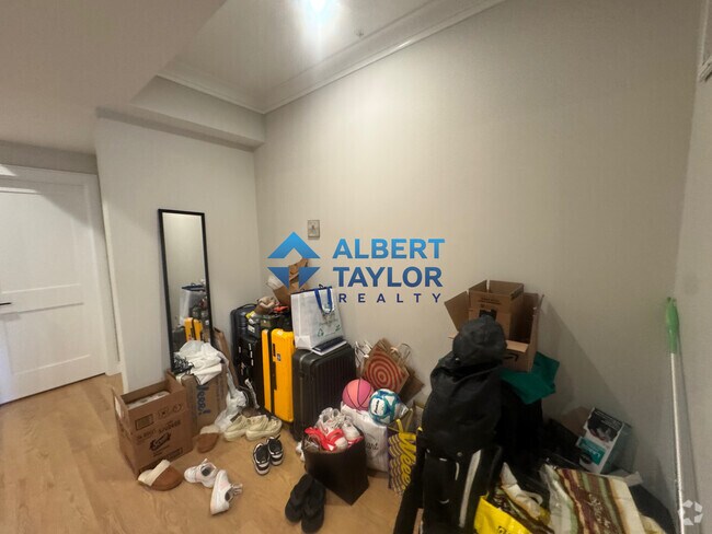 Building Photo - 162 Allston St Unit 5 Rental