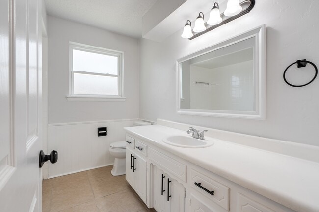 Photo - 4713 Newport Dr