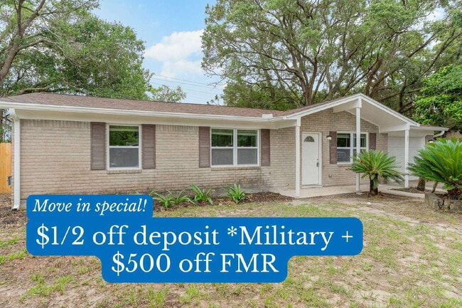 Building Photo - "Spacious 4-Bedroom, 2-Bath Home with Fenc...