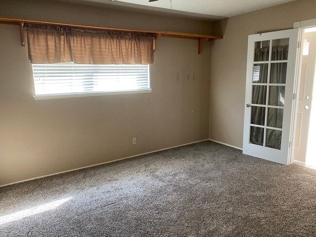 Photo - Spacious Country Property