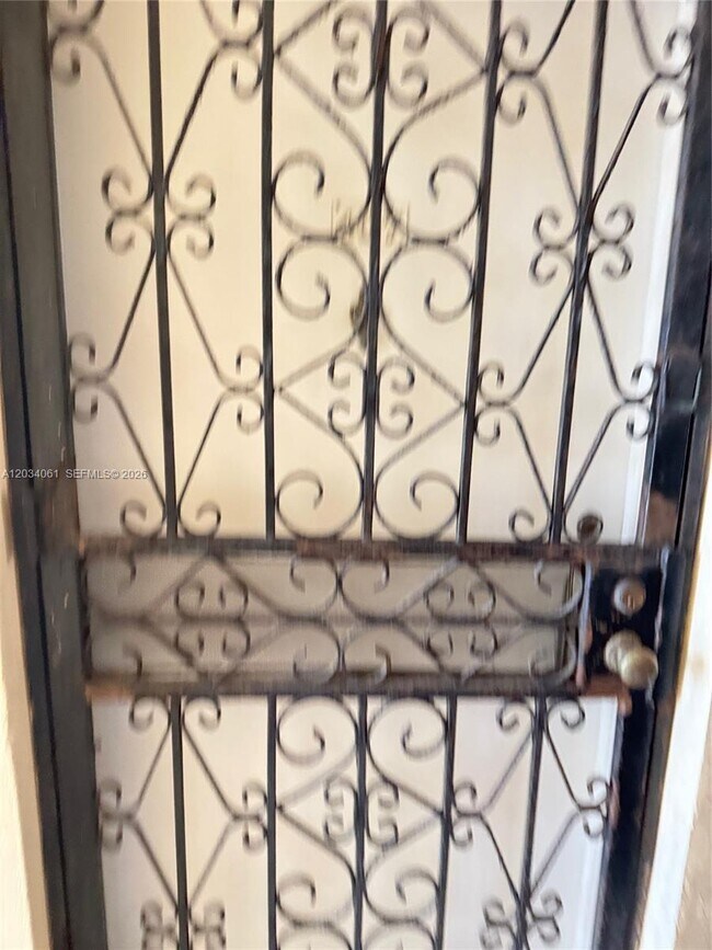 Photo - 677 SW 9th Ave Unit 407