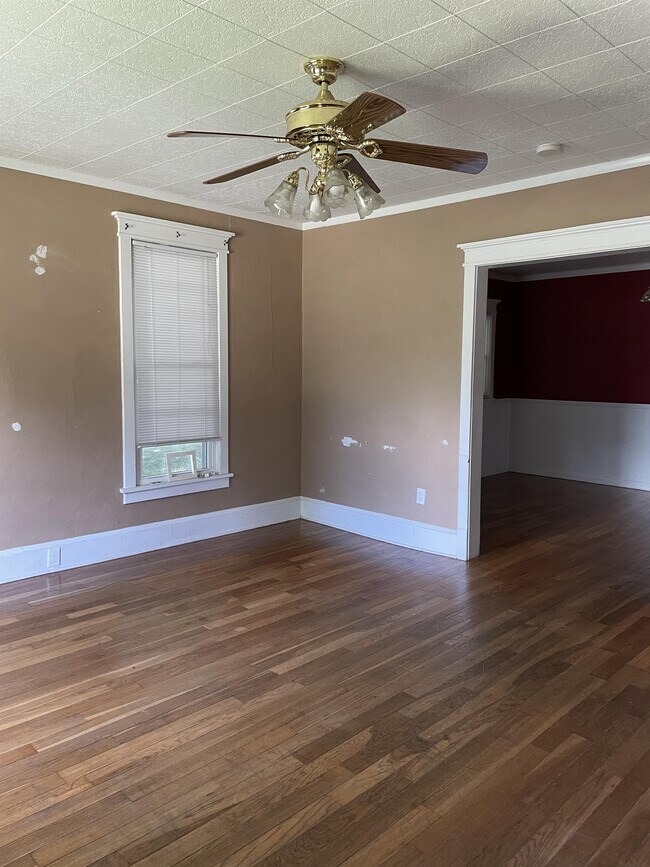 Photo - 503 East St