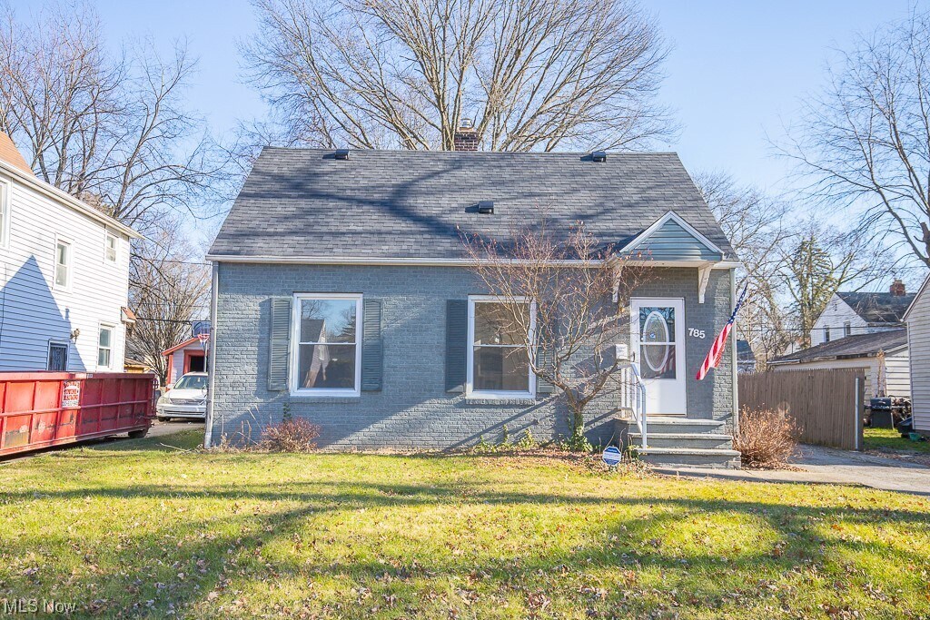 Photo - 785 Hayden Ave