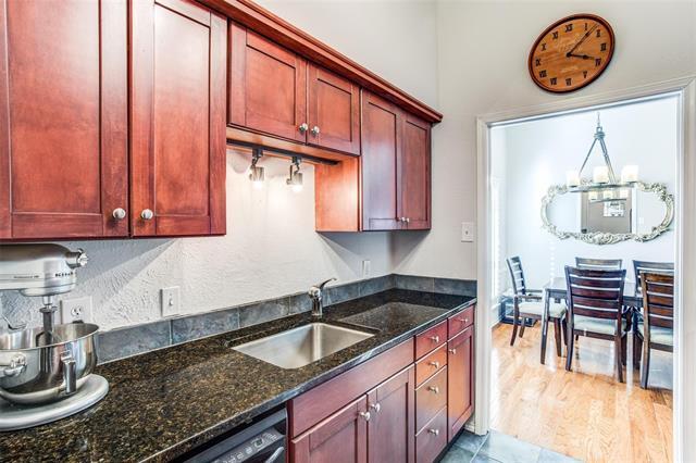 Photo - 10421 High Hollows Dr Unit 111