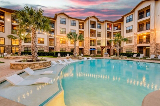 Building Photo - Waterside Village Rental