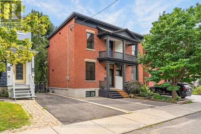 Photo - 66 Ivy Crescent