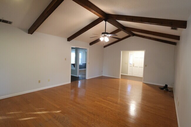 Photo - 313 Palomino Path