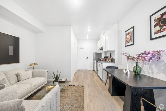 1BR, 1BA - 392SF - Living Room
