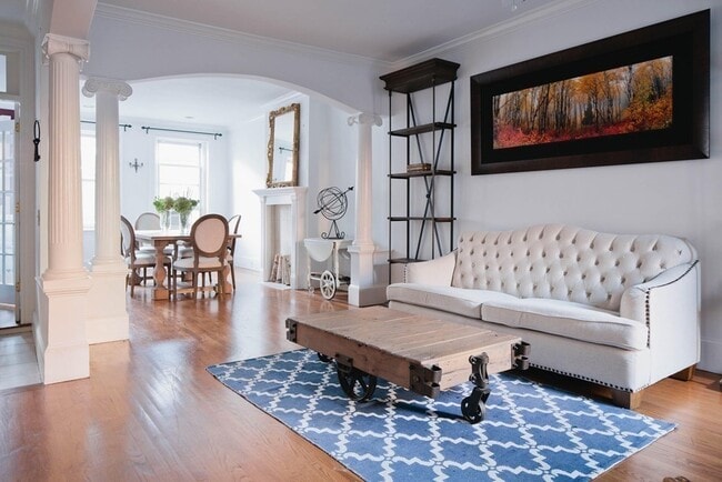 Building Photo - 145 Charles St Unit 3