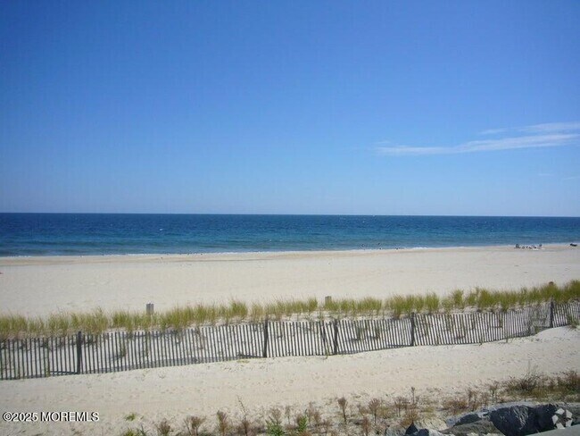 Building Photo - 1201 Ocean Ave Unit 54 Rental