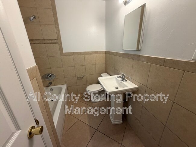 Photo - 123 NW 26th St