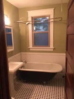 Photo - 2044 Kinzie Ave