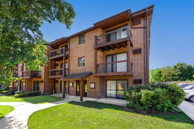 Building Photo - 1515 N Winslowe Dr Unit 1B