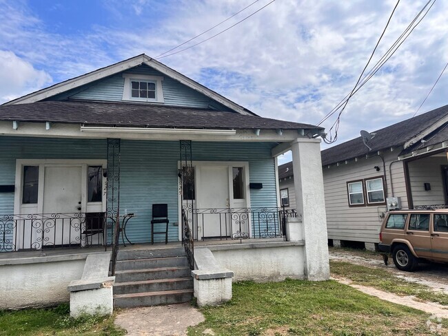 Building Photo - Fats Domino Unit 925 Rental