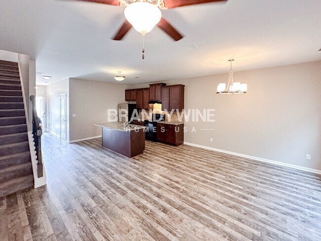 Photo - 1916 Old Dogwood