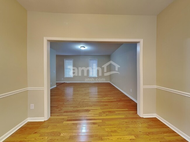 Photo - 3915 Red Hill Ct