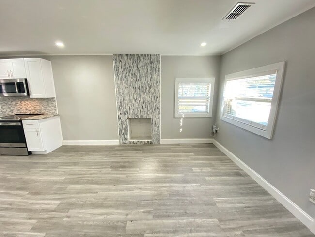 Photo - 241 E Church Ave