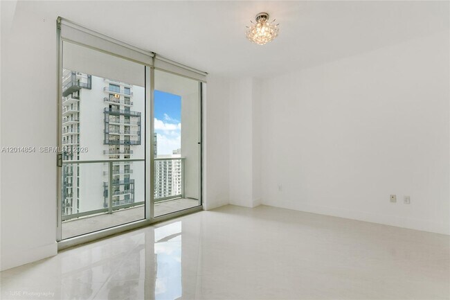 Photo - 300 S Biscayne Blvd Unit T-2807