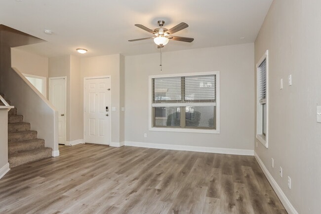 Photo - 9582 N 81st Dr