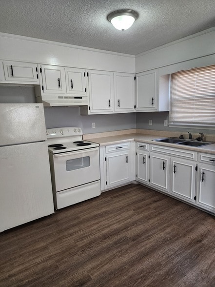 Photo - 103 Helen St